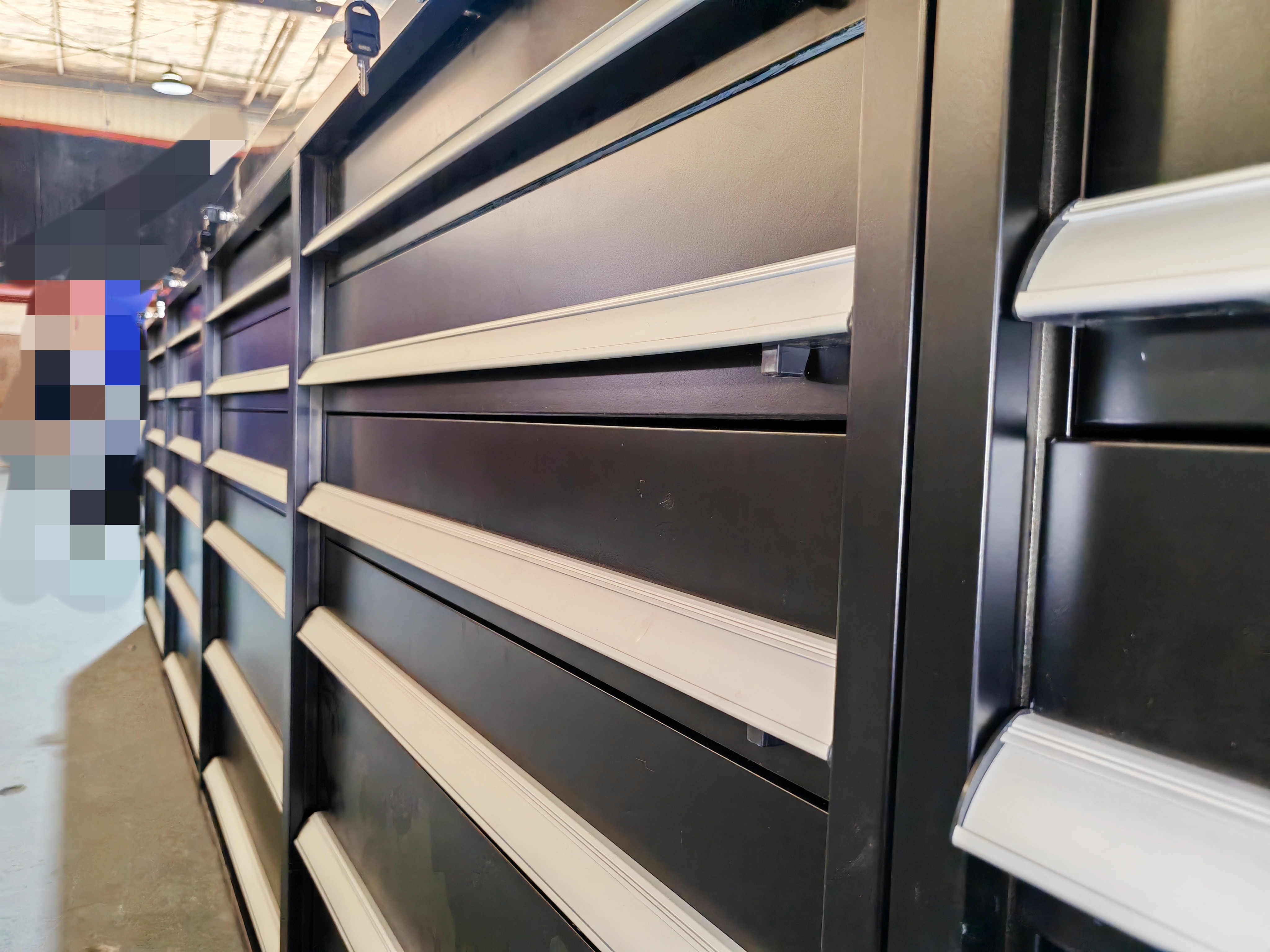 Industrial Steel Cabinet 30 Drawers Stainless Steel Top Modular Stackable Storage Garage Shelves Tool Trolley Low MOQ Customized