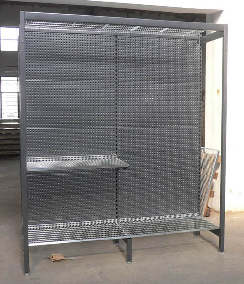 AU41 Outrigger Shelving with Chrome Wire Shelves in Supermarket 4 Post Gondola Shelving