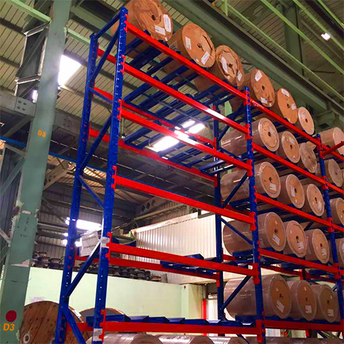 Precision cradles for cylindrical load storage
